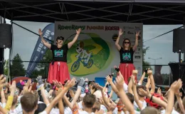na zdjęciu osoby podczas zawodów