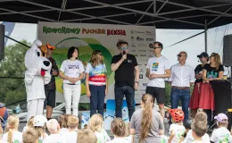 na zdjęciu osoby podczas zawodów