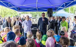 na zdjęciu osoby podczas festiwalu