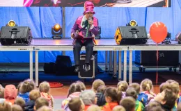 na zdjęciu osoby podczas festiwalu