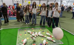 na zdjęciu osoby podczas festiwalu