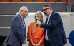 na zdjęciu osobo podczas Dni Zdrowia w hali