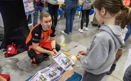 na zdjęciu osobo podczas Dni Zdrowia w hali