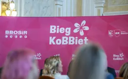 na zdjęciu osoby podczas spotkania