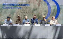na zdjęciu osoby podczas konferencji