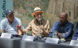 na zdjęciu osoby podczas konferencji