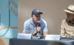 na zdjęciu osoby podczas konferencji