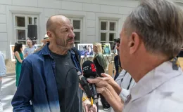na zdjęciu osoby podczas konferencji