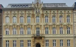 Kamienica przy 3 Maja 23 widok elewacji po remoncie.