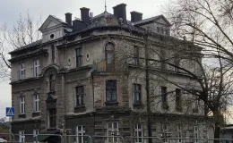 Dom przy ul. Krakowskiej 10 widok przed remontem. 