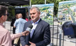 na zdjęciu osoby podczas konferencji