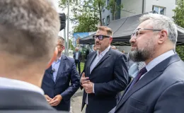na zdjęciu osoby podczas konferencji