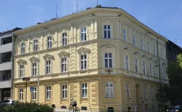 Kamienica przy ul. Słowackiego 21 widok elewacji po remoncie. 