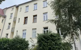 Budynek przy ul. A. Osuchowskiego 2 widok na elewację tylną po remoncie.