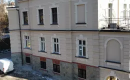 Dom przy ul. Krakowskiej 10 widok elewacje po remoncie. 
