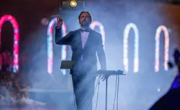 na zdjęciu osoby podczas otwartej promenady