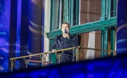 na zdjęciu osoby podczas otwartej promenady