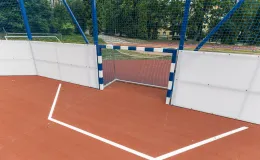 na zdjęciu nowe boisko