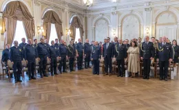 na zdjęciu osoby podczas uroczyści