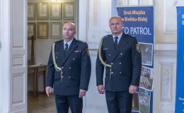 na zdjęciu osoby podczas uroczyści