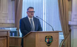 na zdjęciu osoby podczas uroczyści