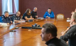 na zdjęciu służby podczas ćwiczeń