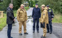 na zdjęciu służby podczas ćwiczeń