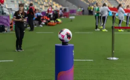 na zdjęciu zawodniczki na boisku