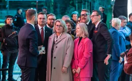 na zdjęciu osoby podczas uroczystości