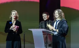 na zdjęciu osoby podczas uroczystości