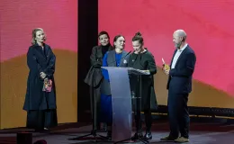 na zdjęciu osoby podczas uroczystości