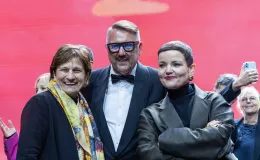 na zdjęciu osoby podczas uroczystości