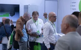 na zdjęciu hala targowa