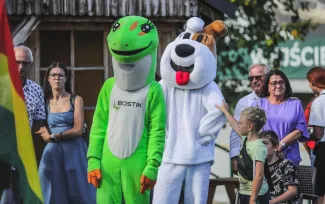 na zdjęciu siatkarki podczas prezentacji