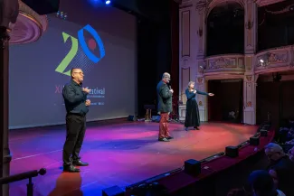 osoby podczas uroczystego otwarcia