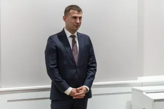 na zdjęciu osoby podczas uroczystości