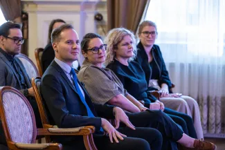 na zdjęciu osoby podczas konferencji