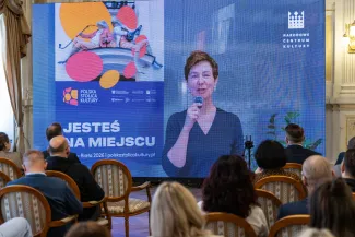 na zdjęciu osoby podczas konferencji