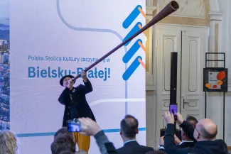 na zdjęciu osoby podczas konferencji