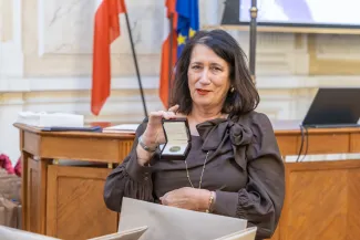 na zdjęciu osoby podczas uroczystości