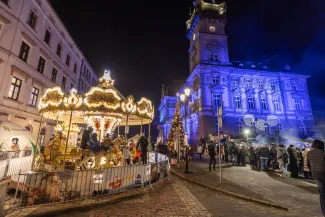 na zdjęciu osoby podczas Świąt na Starówce