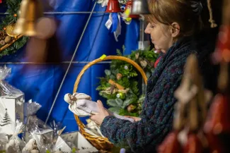 na zdjęciu osoby podczas Świąt na Starówce