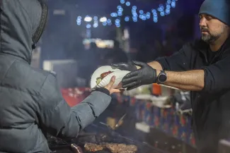 na zdjęciu osoby podczas Świąt na Starówce