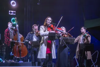 na zdjęciu osoby podczas Świąt na Starówce