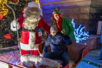 na zdjęciu osoby podczas Świąt na Starówce