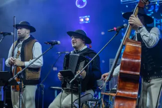 na zdjęciu osoby podczas Świąt na Starówce