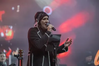 na zdjęciu osoby podczas Świąt na Starówce