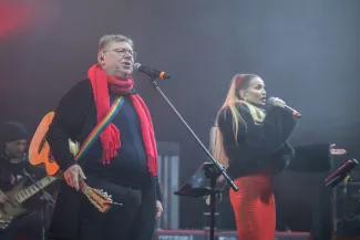 na zdjęciu osoby podczas Świąt na Starówce