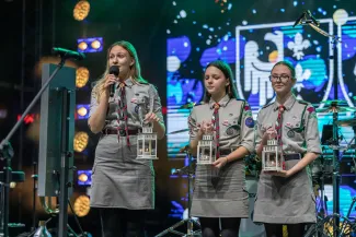 na zdjęciu osoby podczas Świąt na Starówce