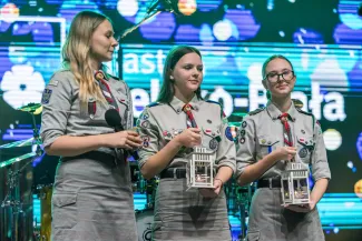 na zdjęciu osoby podczas Świąt na Starówce